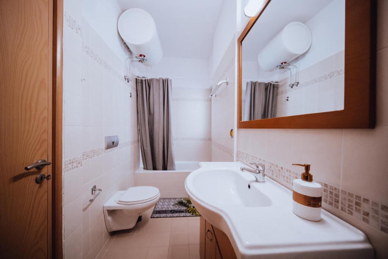 Iliotti Apartments Rhodes City Bagian luar foto